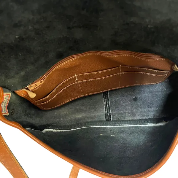 Vintage Dooney & Bourke Black AWL British Tan Leather Equestrian Shoulder Bag - Image 4