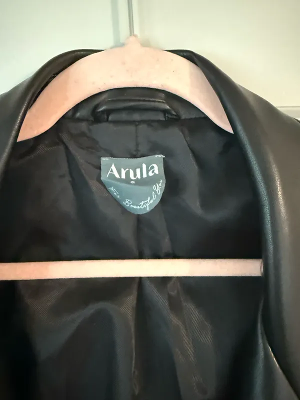 Arula State Altar'd Women’s Leather Jacket - Image 3