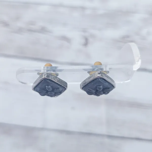 Vintage Clip On Earrings Dark Grey/Black Diamond Shape - Fair Condition - Image 5