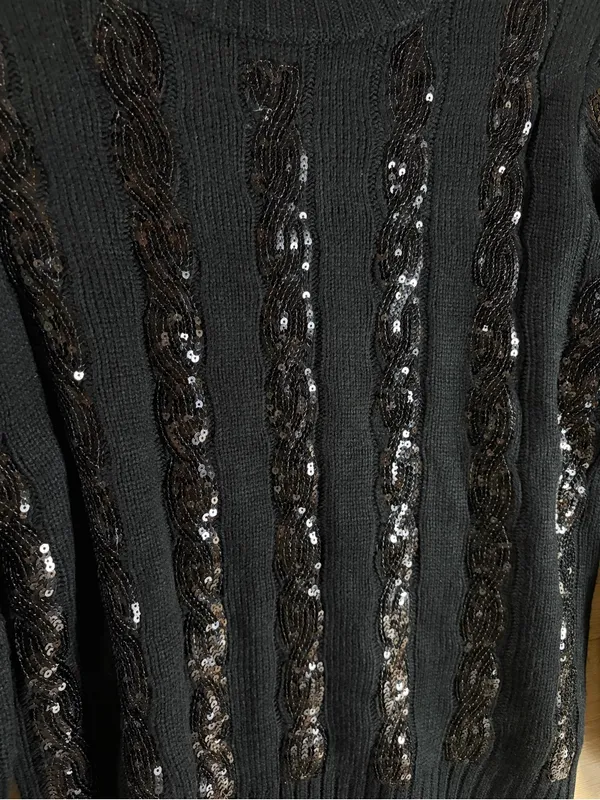 Vine & Love Black Sequin Cable - Image 5