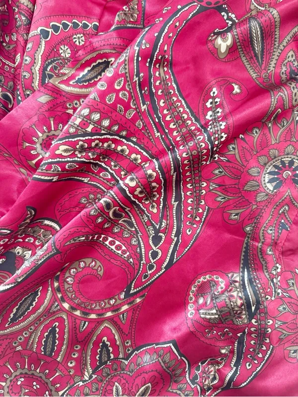 California Dynasty Vintage Paisley Satin Kimono Robe with Black Trim - Image 5