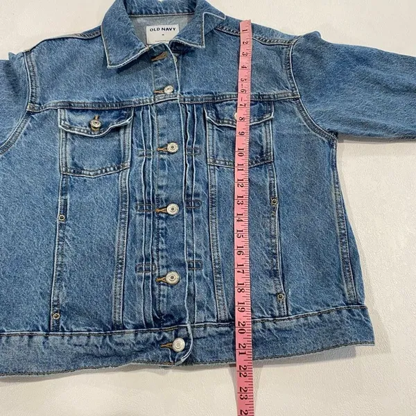 Old Navy Women Denim Trucker Jacket Medium Blue Jean Classic Button Distressed - Image 6
