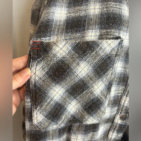 BDG‎ Urban Outfitters Navy Plaid Hi-Low Flannel Shirt Frayed Grunge Size 0439 - Image 5