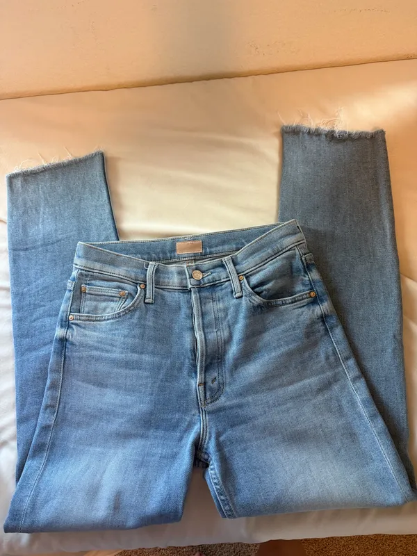 MOTHER Denim Fray Jeans - Image 7