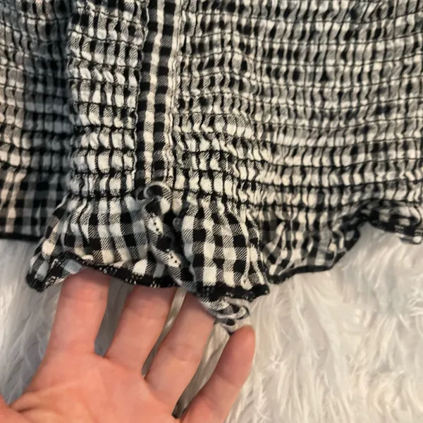 Cute ruched Gingham tie ruffle crop top - Image 3