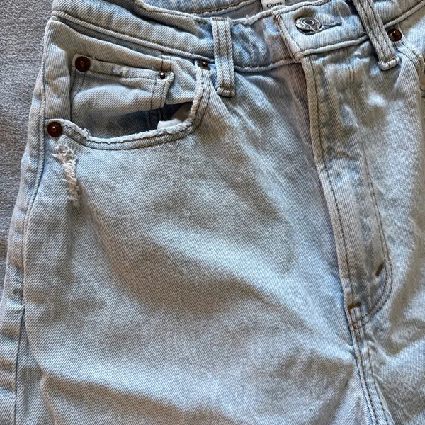 Abercrombie Jeans Ultra High-Rise 90s Straight Curve Love - Image 4
