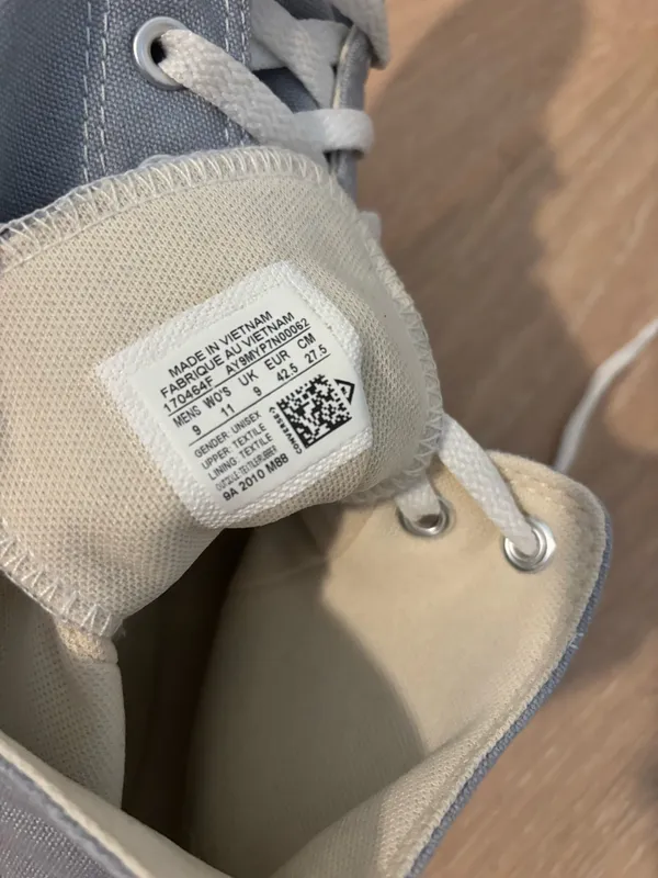 Limited edition blue converse  - Image 4