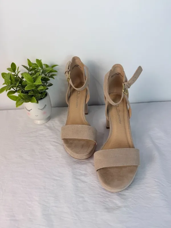 CL By Laundry Womens Beige Suede Block Heel Sandals Size 7.5W - Image 12