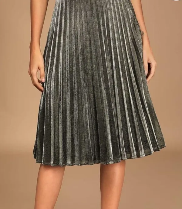 Lulus Star Shine Gold Pleated Midi Skirt size small - Image 2
