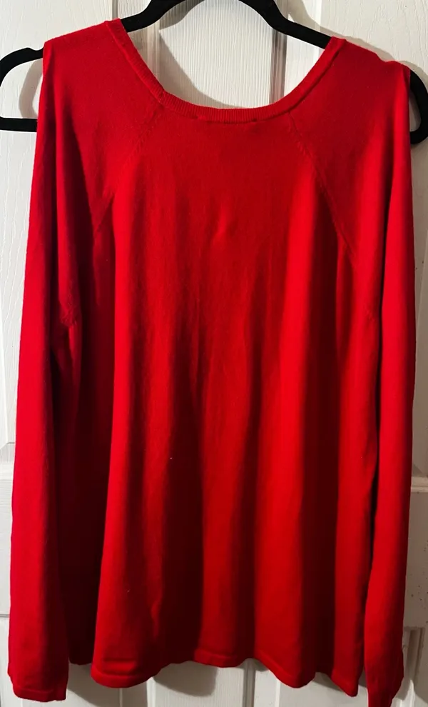 Cyrus Long Sleeve Cut-Out V-Neck Cold Shoulder Sweater - Image 6