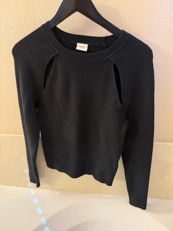 Abercrombie black ribbed sweater L - Image 3
