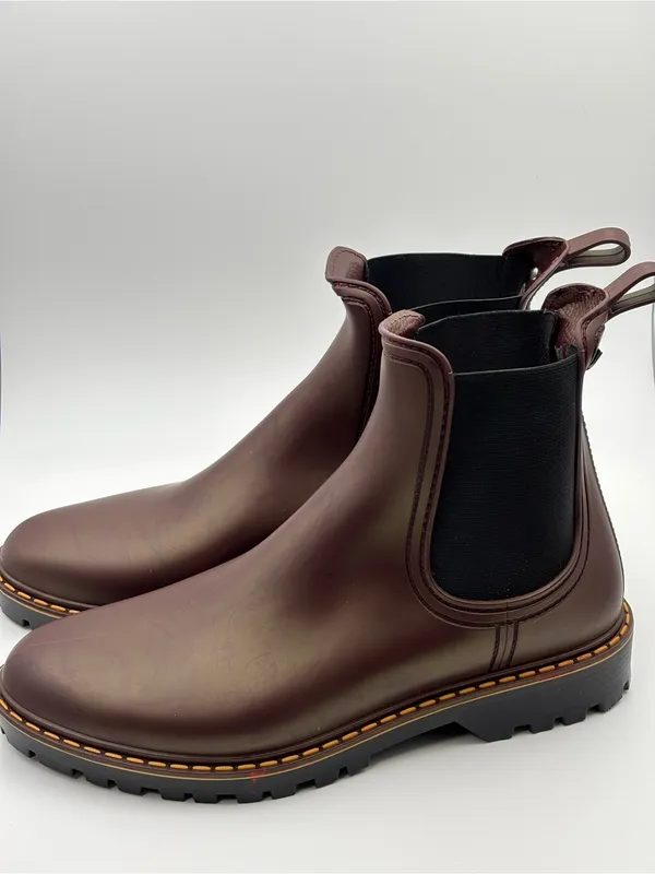 Igor Women's Chelsea Combat Boots / Rain Boots in Burgundy size 41 - Image 4