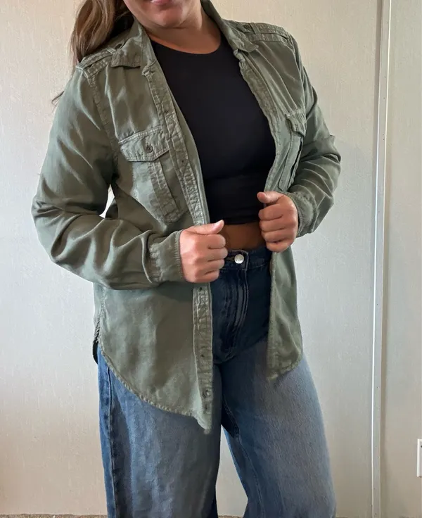 American Eagle Boyfriend Fit Olive Green Utility Button Down Shirt M - Image 3
