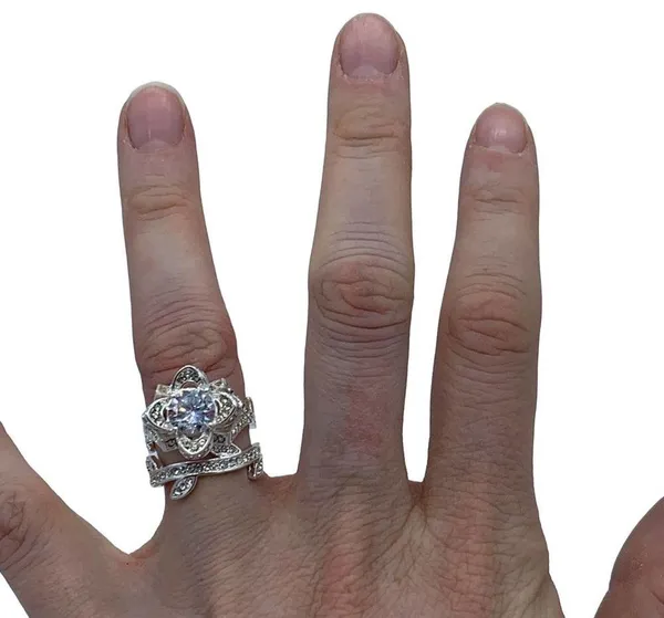 NEW flower fashion ring w/leaf wedding band set 7 - Image 8
