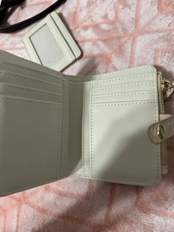 Wallet - Image 4