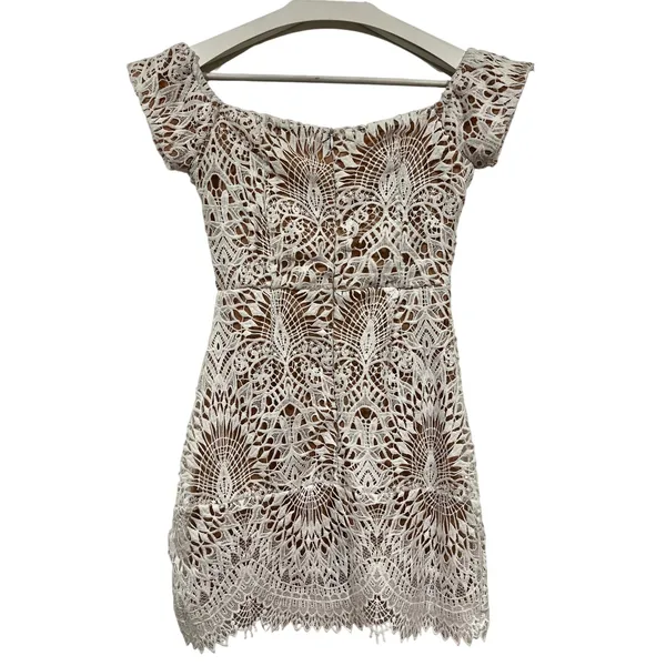 Boohoo Off the shoulder Short White Lace Dress Bodycon Size 4 bridal cocktail - Image 6