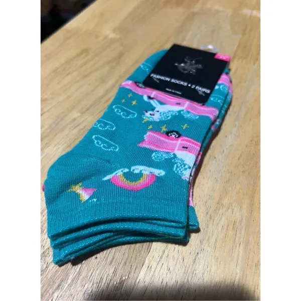 Beverly Hills Polo Club Unicorns & Polka Dot Woman’s Fashion Socks NEW Size 5-9 - Image 2