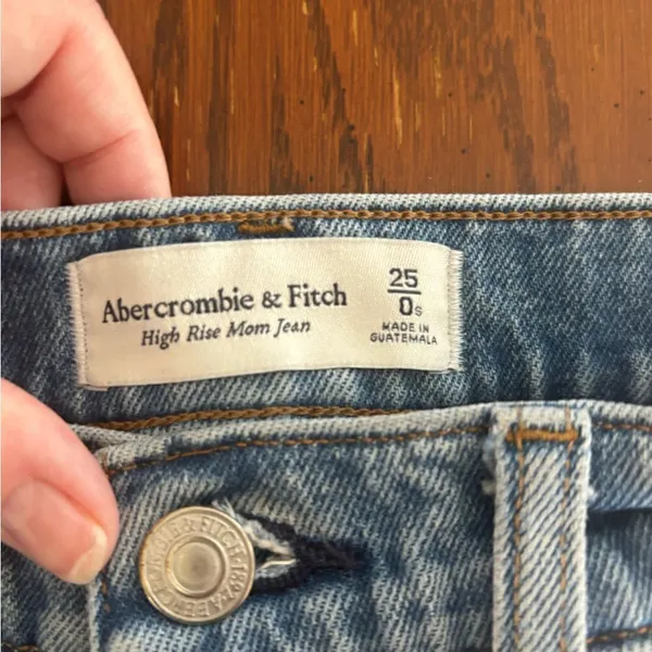Abercrombie & Fitch High Rise Mom Jeans Distressed Size 0S Light Wash - Image 2
