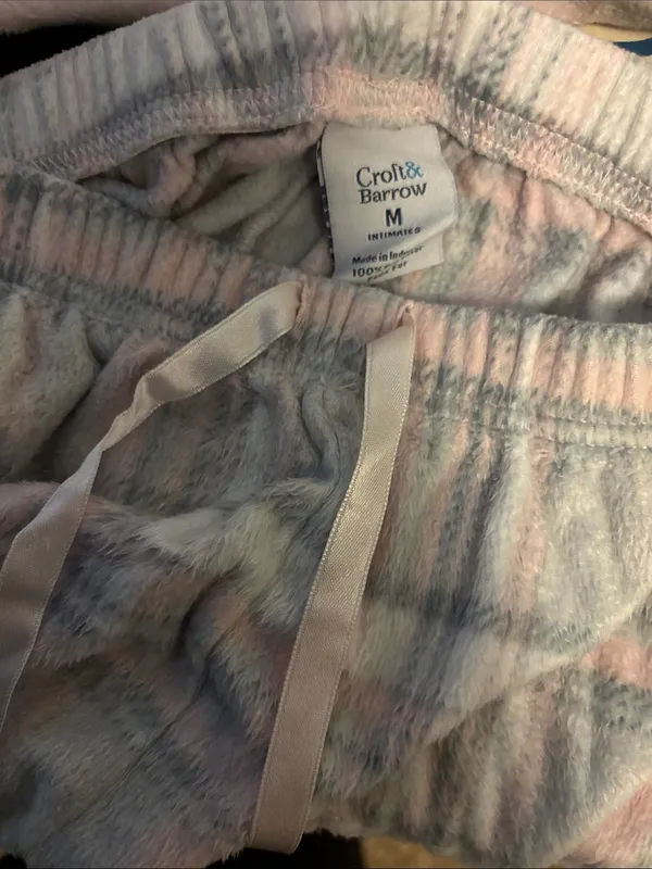 Croft & Barrow Pink Long-Sleeve Top with Pink & Gray Plaid Pajama Pants - Image 3