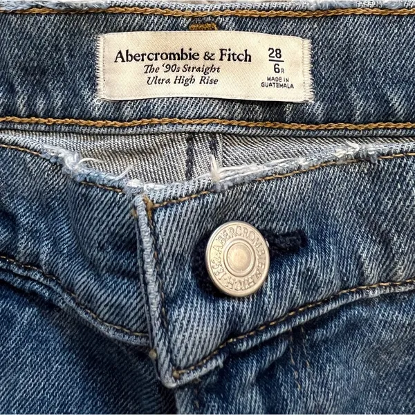Abercrombie Ultra High Rise 90s Straight Jean - Image 10