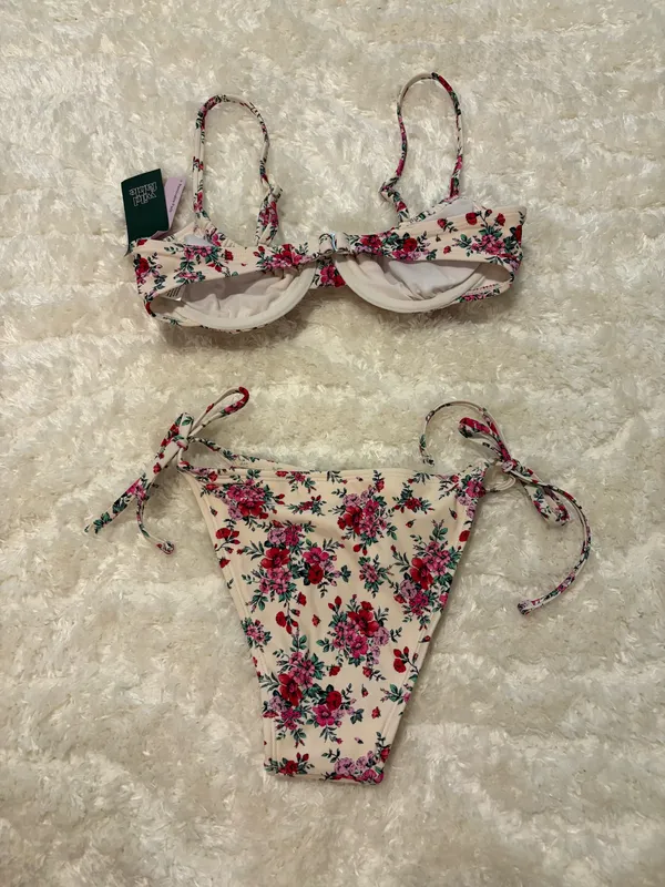 Bikini Set Target - Image 2