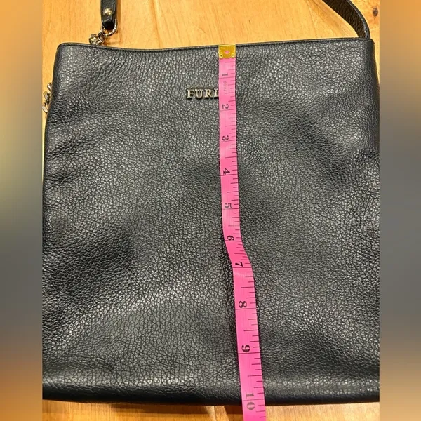 Furla small leather shoulder bag chain handle black crossbody - Image 5