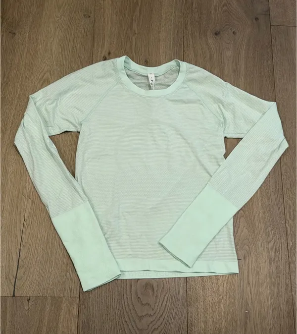 Lululemon Swiftly Long Sleeve Race Length - Image 2