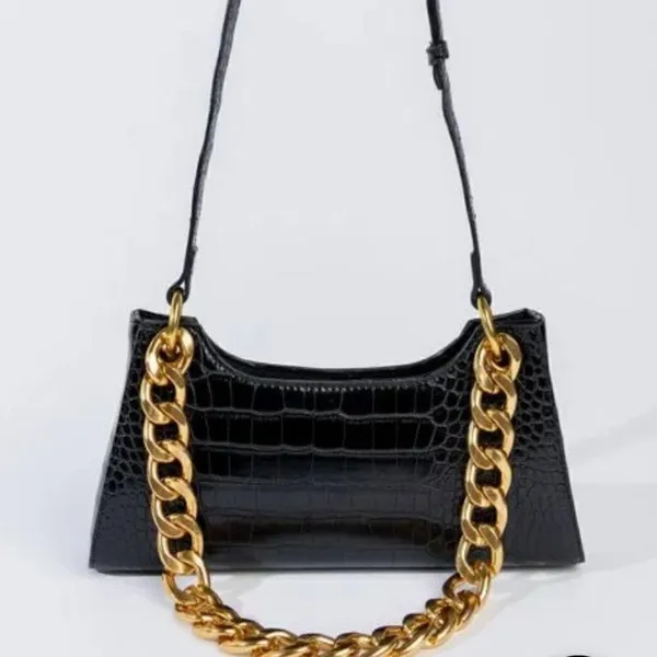 𝅺WOMAN'S Chain Purse Black - Image 4