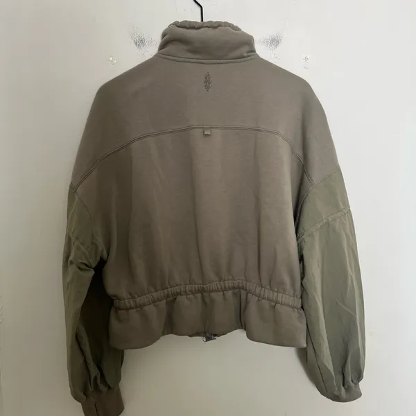 FREE PEOPLE- Movement From The Top Sweatshirt Olive Green Size M - Image 5