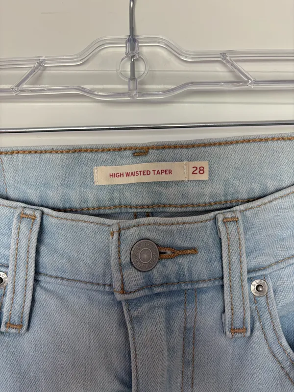 Levi’s High-Rise Tapered Jeans - Image 2