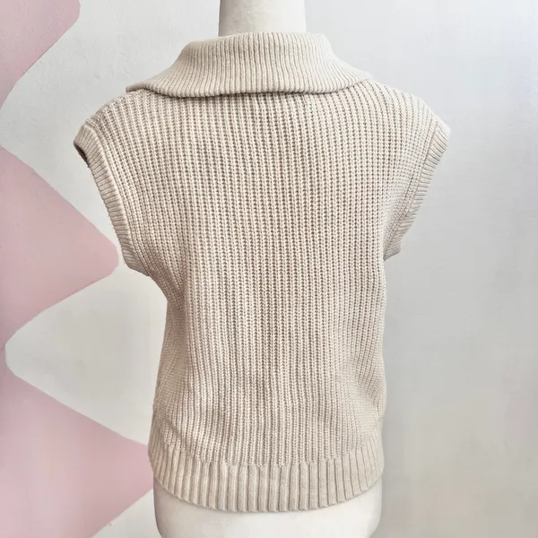 Cream Sweater Vest Cottagecore Preppy Academia Minimalist Retro Medium‎ - Image 3