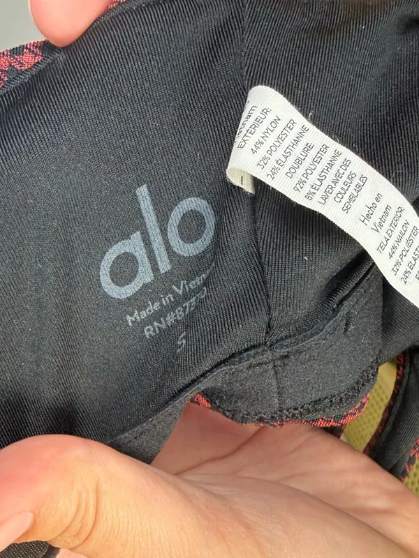 Alo Yoga Micro Houndstooth Bra Size small - Image 8