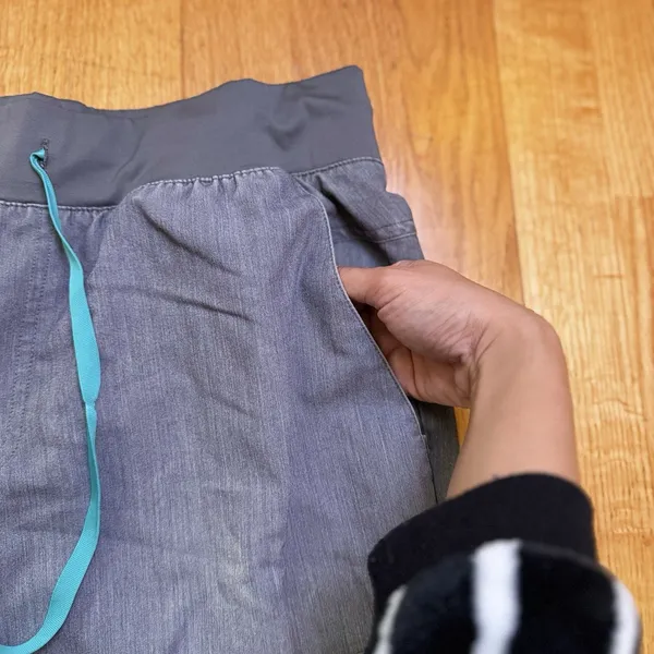 FIGS Scrub Pants Technical Collection Cargo Double Zips Gray Sz L W20SW2034 - Image 10