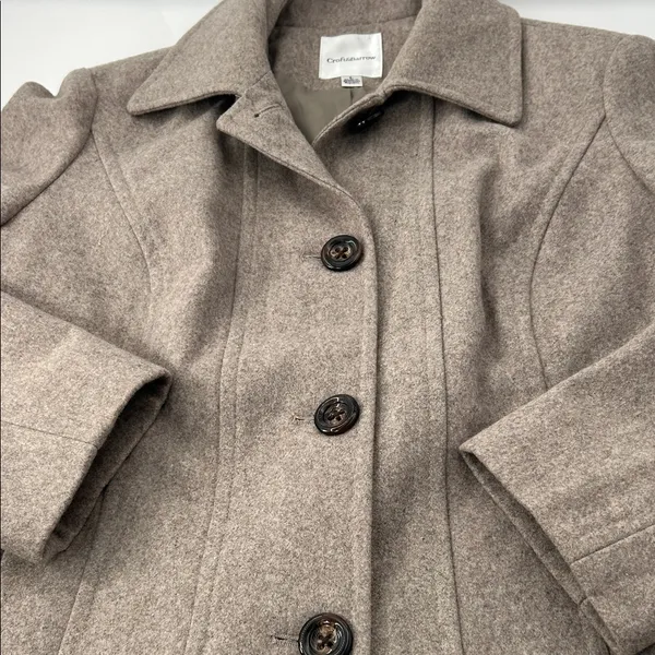 Croft & Barrow Women's Beige Trench Coat - Image 5