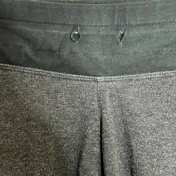 PINK Victoria’s Secret yoga pants - gray/black - Size Large DRAWSTRING MISSING - Image 3