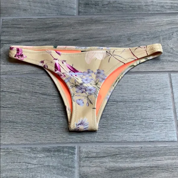 Triangl coco floral bikini bottom Tan Size XS - Image 5