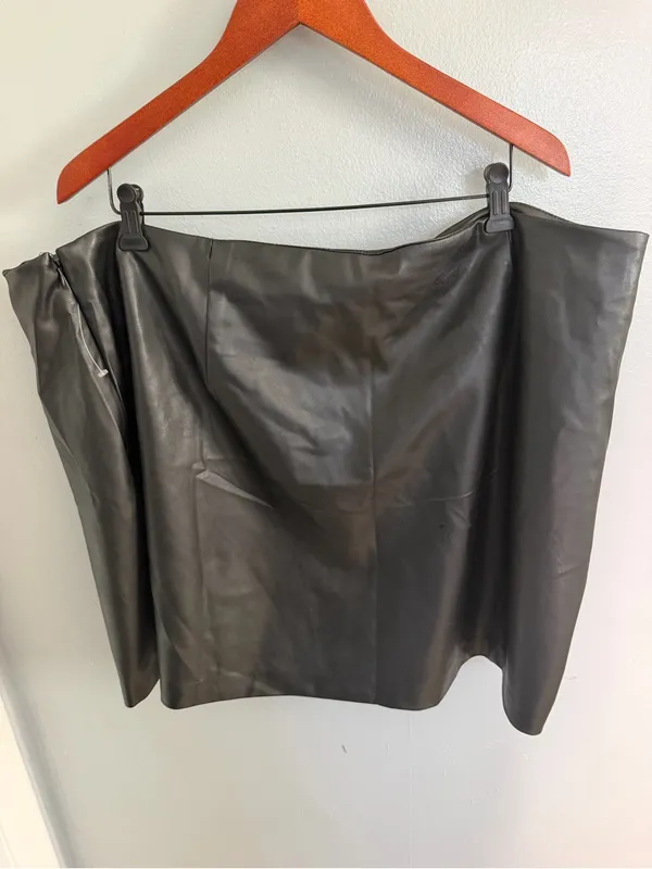 Old Navy Black Faux-Leather Wrap Mini Skirt - Image 2