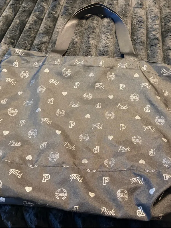 PINK Victoria's Secret Black Logo-Print Weekend Tote - Image 6