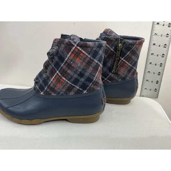 Womans Sperry Duck Boots 7.5 Navy plaid Zip Up Laces - Image 4