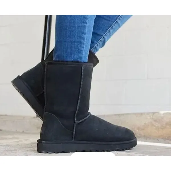 Ugg Classic Black classic short 11 boot size 8 - Image 2