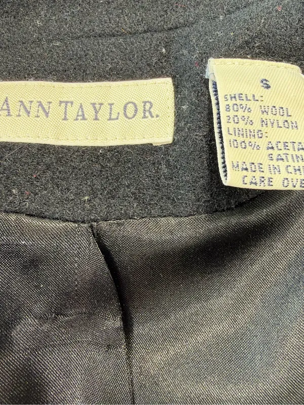 Ann Taylor 100% Wool Black Tailored Button Jacket Size Small - Image 4