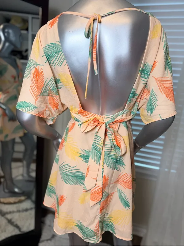 Tropical Palm Leaf Peach Mini Dress Tie Waist Short Sleeve V Neck Medium - Image 4