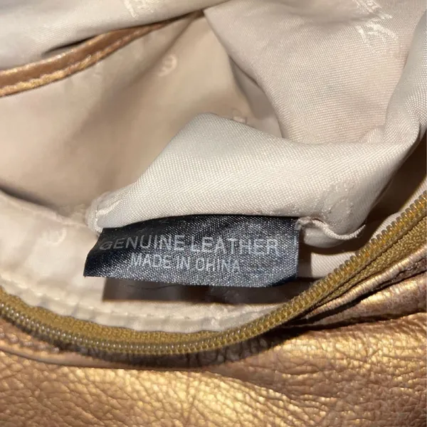 Fossil Genuine Leather Shoulder Hobo handbag Gold Crescent Purse - Image 3