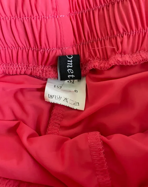 Amazon red flowy shorts NWOT - Image 2