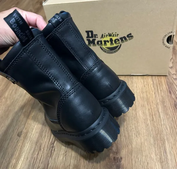 DR MARTENS Anistone lo black leather boots booties shoes new - Image 4