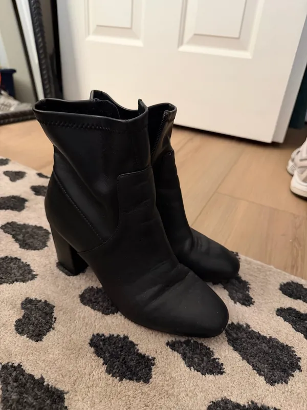 Abercrombie boots - Image 2