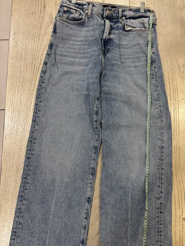 Aiden Light Wash Straight-Leg Jeans | Vintage-Inspired Denim | Casual Everyday Essential - Image 4
