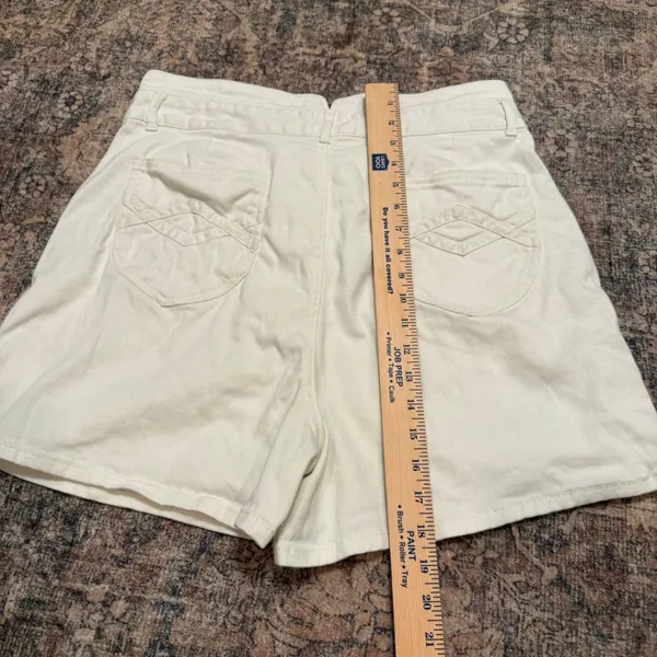 Faherty Rikki Organic Cotton High Waisted Shorts Cream White XL - Image 6