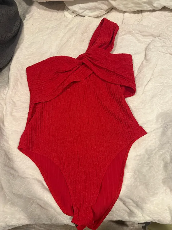Amazon One shoulder body suit - Image 2