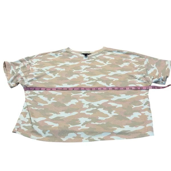 BANANA REPUBLIC luxespun Pink camo top - Image 3
